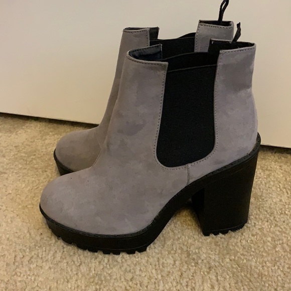 H&M Heel Boots - Picture 1 of 3